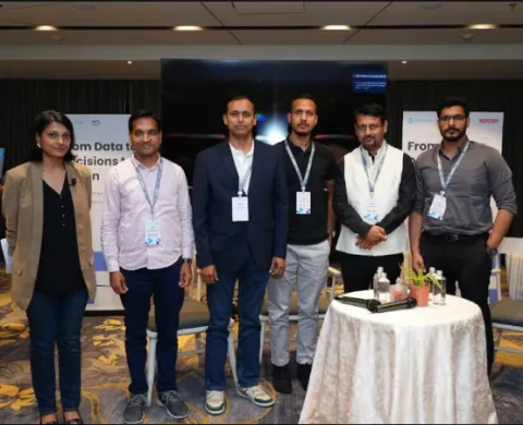 આગળનો સ્ટાર્ટઅપ ફાયદો: મોટી ટીમો નહીં, સ્માર્ટ AI સિસ્ટમ્સ