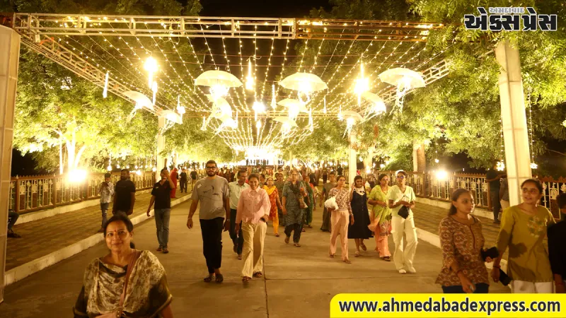 વડનગર શ્રાવણોત્સવમાં પ્રવાસીઓનું ઘોડાપૂર: ૫૩ હજારથી વધુ પ્રવાસીઓએ માણ્યો મહોત્સવ