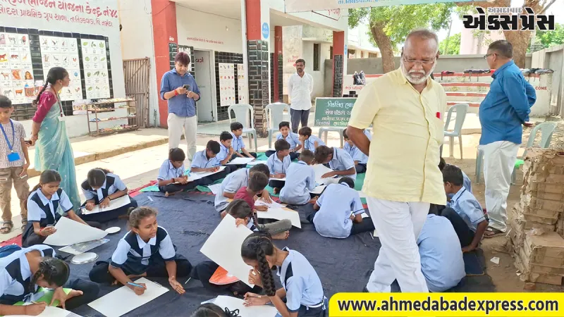 નર્મદા જિલ્લાની શાળાઓમાં ચિત્ર અને વક્તૃત્વ સ્પર્ધા