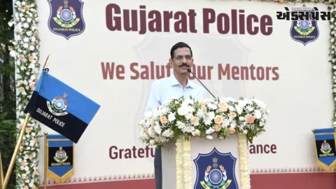 ગુજરાત પોલીસ ભવન ખાતે સેલ્યુટ અવર મેન્ટોર્સ સન્માન સમારોહ યોજાયો