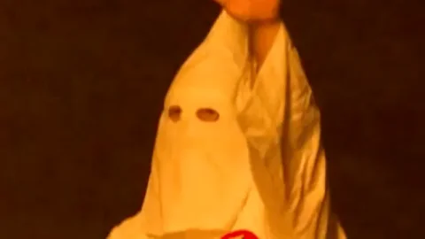 કુ ક્લક્સ ક્લાન નેતાનો દાવો: યુએસ મધ્યસત્ર ચૂંટણી પહેલા સમર્થનમાં વધારો