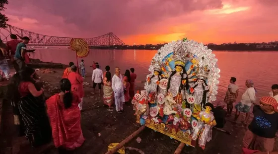 દુર્ગા પૂજા: બંગાળીઓ માટે પુત્રીના આગમન અને દૈવી શક્તિના 48 મિનિટનો ઉત્સવ