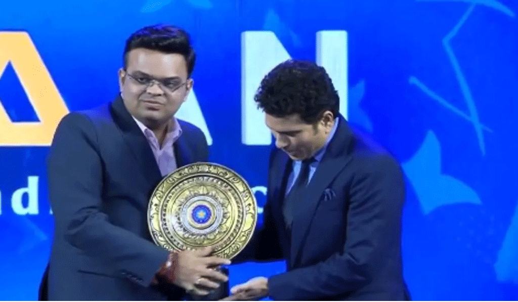 Sachin Tendulkar:  BCCIએ સચિનને ​​લાઈફ ટાઈમ એચિવમેન્ટ એવોર્ડ આપ્યો