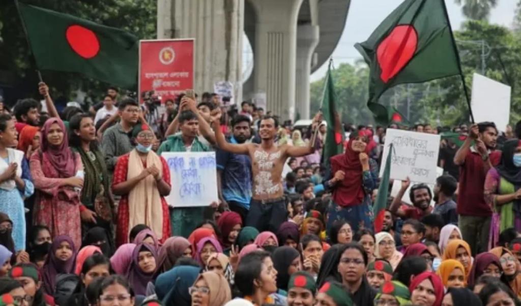 Bangladesh Protest : બાંગ્લાદેશના ચીફ જસ્ટિસ ઓબેદુલ હસનને રાજીનામું આપ્યું