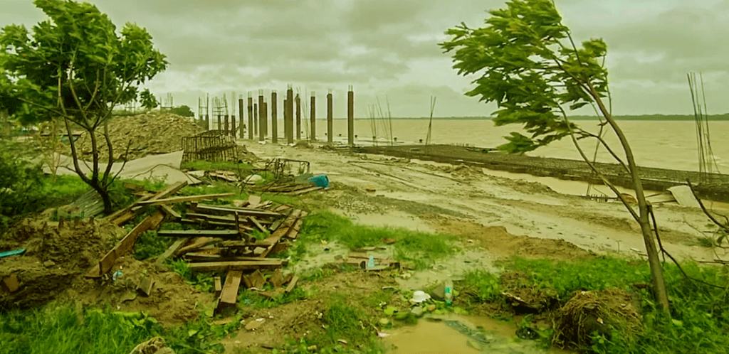 Cyclone Dana : ચક્રવાત 'દાના' નીચા દબાણવાળા વિસ્તારમાં નબળું પડ્યું, વિખેરાઈ જવાની ધારણા 