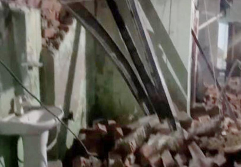 Delhi: ગ્રેટર નોઈડામાં નિર્માણાધીન મકાનની દિવાલ ધરાશાયી થતા ત્રણ બાળકોના મોત