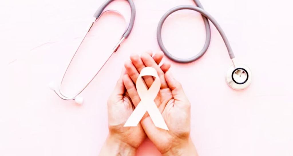 વિશ્વ કેન્સર દિવસ 2024: સ્તન કેન્સર લાખો મહિલાઓના જીવ લે છે, આ પદ્ધતિઓથી તેને અટકાવો