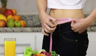 સ્વસ્થ વજન ઘટાડવા માટે સરળ ખોરાક અને પીણાની અદલાબદલી