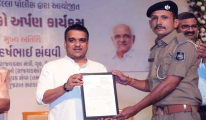 અમદાવાદ : ગુનેગારોને સુવિધા આપવા બદલ થશે કડક કાર્યવાહી, ગૃહ રાજ્ય મંત્રી હર્ષ સંઘવીનો આદેશ